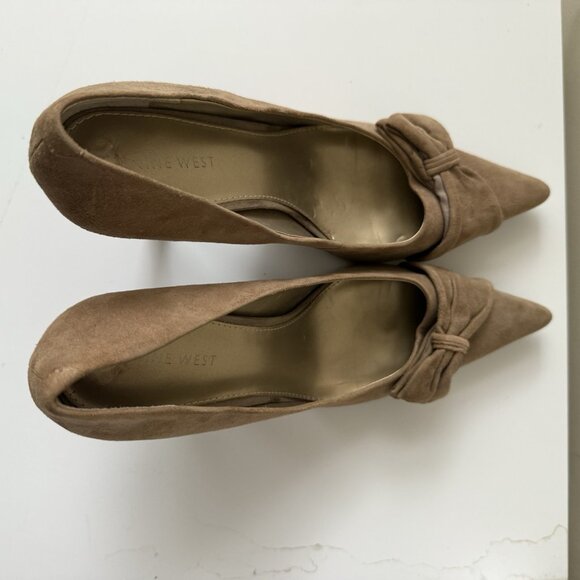 Nine West Suede Stiletto Pumps Heels Tan Brown Slip On Pointed Toe Bow - Picture 5 of 8